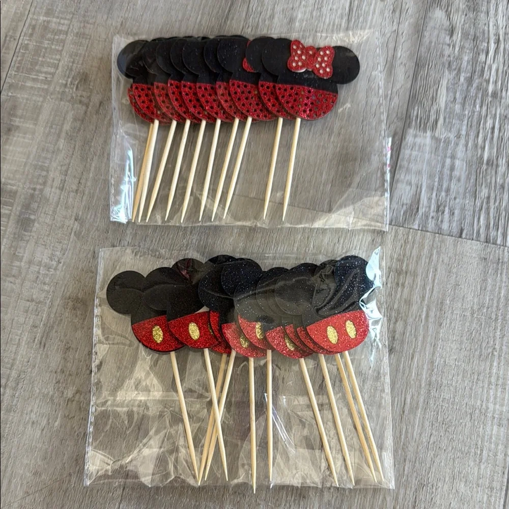 Mickey and Minnie mouse cake toppers